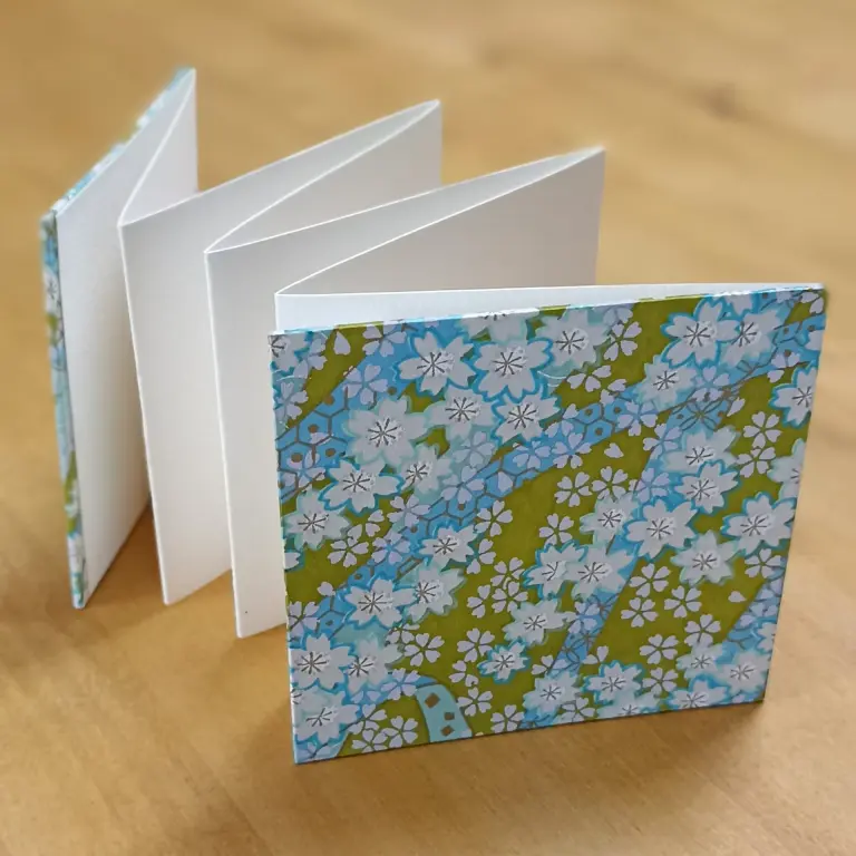 mini-livre accordéon